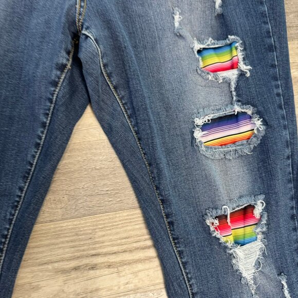 Judy Blue skinny fit distressed rainbow patch jeans size 2XL L34 - Picture 3 of 9